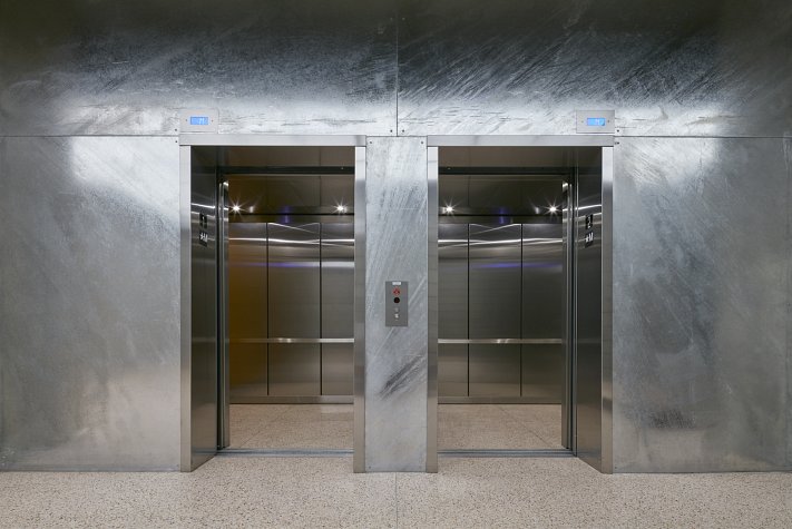 039 Sotirios Kotoulas Sotirios Corp Sherbrook Flats