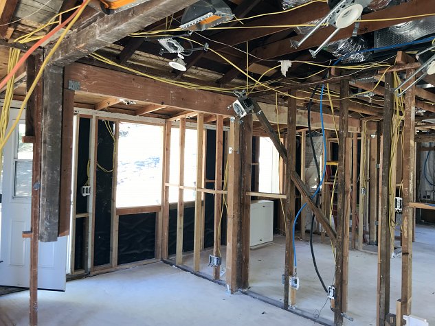 casitascasitasotirioscorpkyledewoodyhouse3