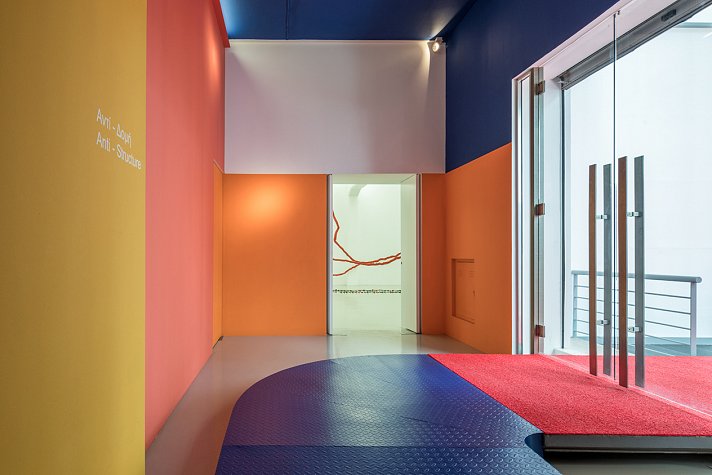 deste_anti-structure5web